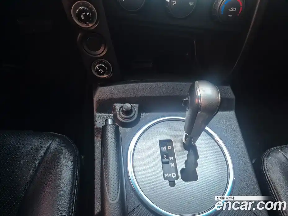 SsangYong Korando 2016 2.0 Автомат в Москве № 421690, фото 9