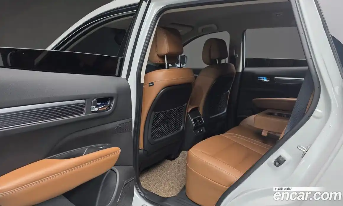 Renault QM6 2023 2.0 Автомат в Москве № 422085, фото 17