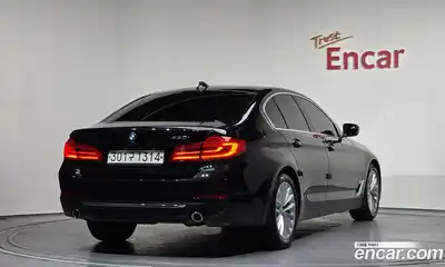 BMW 5-Series 2020 2.0 Автомат в Москве № 425055, миниатюра 2
