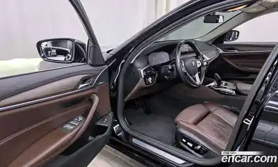 BMW 5-Series 2020 2.0 Автомат в Москве № 425055, миниатюра 10