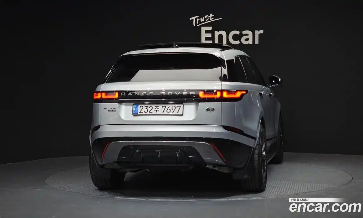 Land Rover Range-Rover Velar 2018 2.0 Автомат в Москве № 431472, фото 4