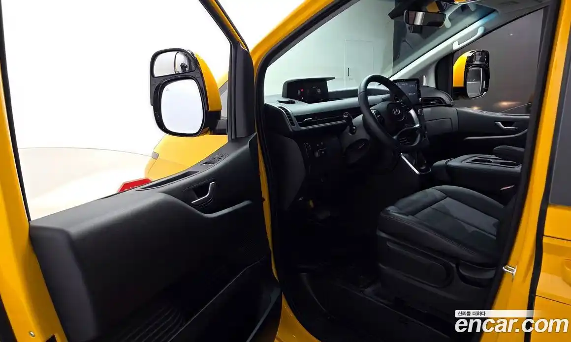 Hyundai Staria 2025 3.5 Автомат в Москве № 448827, фото 11