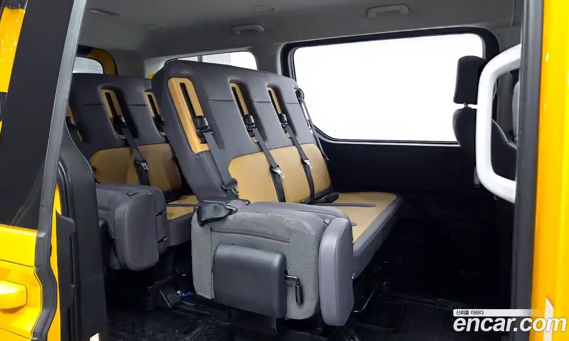 Hyundai Staria 2025 3.5 Автомат в Москве № 448827, фото 12