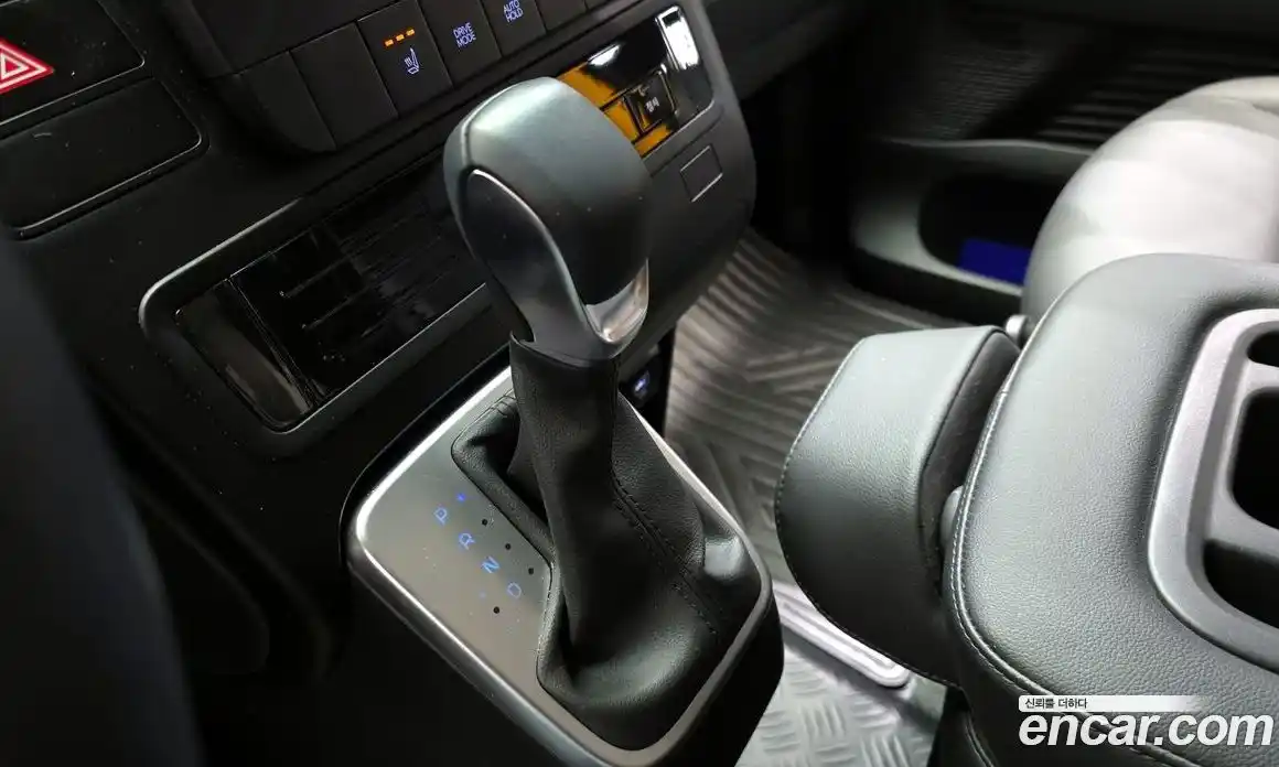 Hyundai Staria 2025 3.5 Автомат в Москве № 448827, фото 9