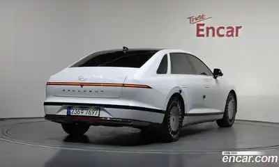 Hyundai Grandeur 2023 1.6 Автомат в Москве № 449677, миниатюра 2