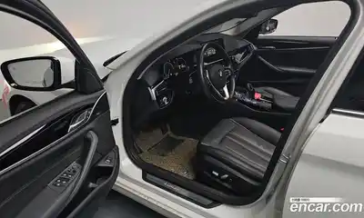 BMW 5-Series 2019 2.0 Автомат в Москве № 464325, миниатюра 11