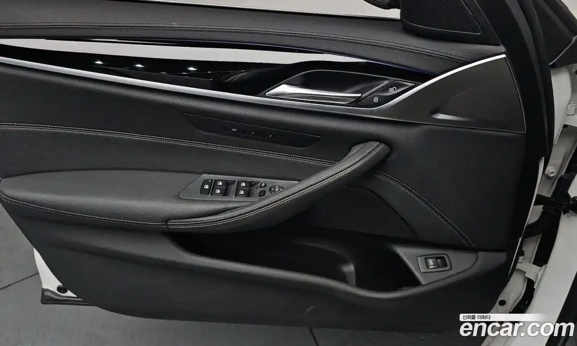 BMW 5-Series 2019 2.0 Автомат в Москве № 464325, фото 17