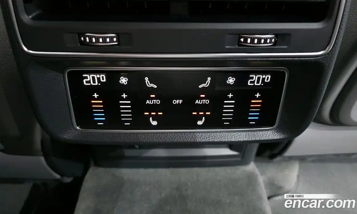 Audi Q8 2021 3.0 Автомат в Москве № 468754, фото 18