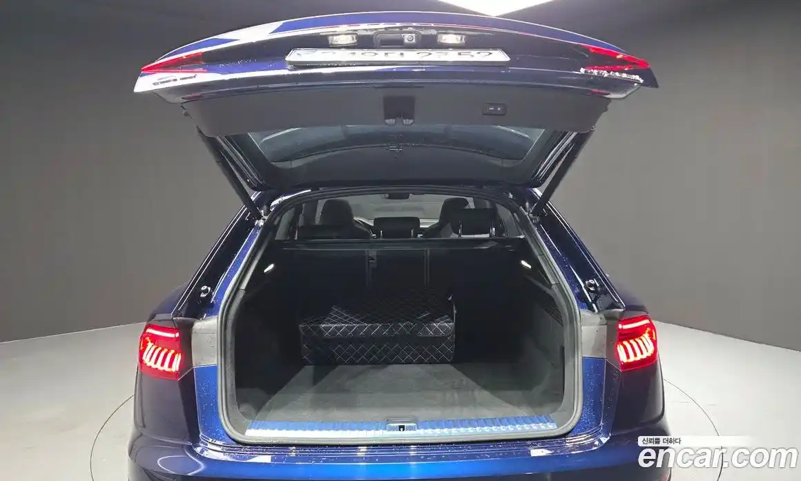 Audi Q8 2021 3.0 Автомат в Москве № 468754, фото 20