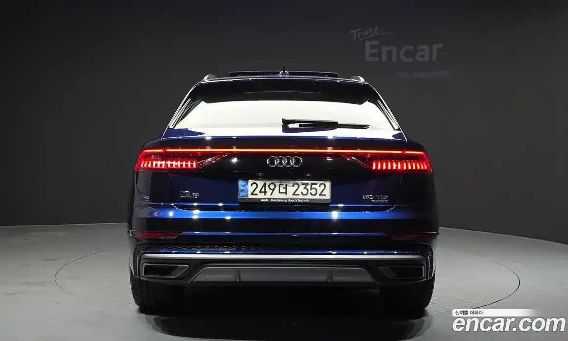 Audi Q8 2021 3.0 Автомат в Москве № 468754, фото 4