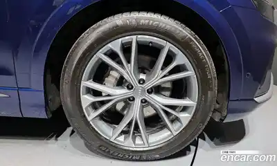 Audi Q8 2021 3.0 Автомат в Москве № 468754, миниатюра 5