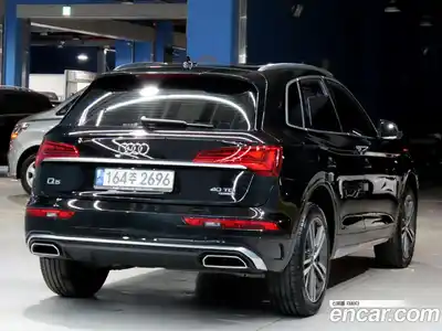 Audi Q5 2021 2.0 Автомат в Москве № 469697, миниатюра 2