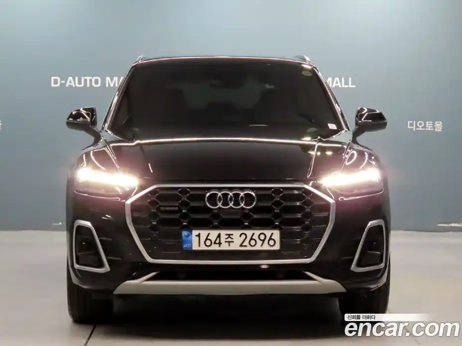 Audi Q5 2021 2.0 Автомат в Москве № 469697, фото 3