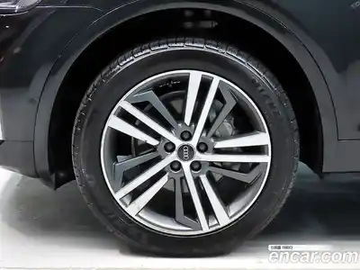 Audi Q5 2021 2.0 Автомат в Москве № 469697, миниатюра 5