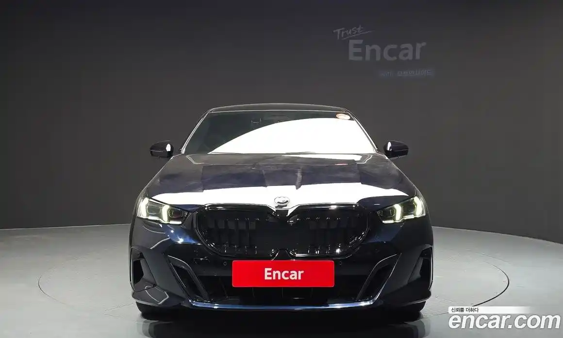 BMW 5-Series 2024 2.0 Автомат в Москве № 491179, фото 3