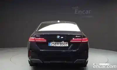 BMW 5-Series 2024 2.0 Автомат в Москве № 491179, миниатюра 4