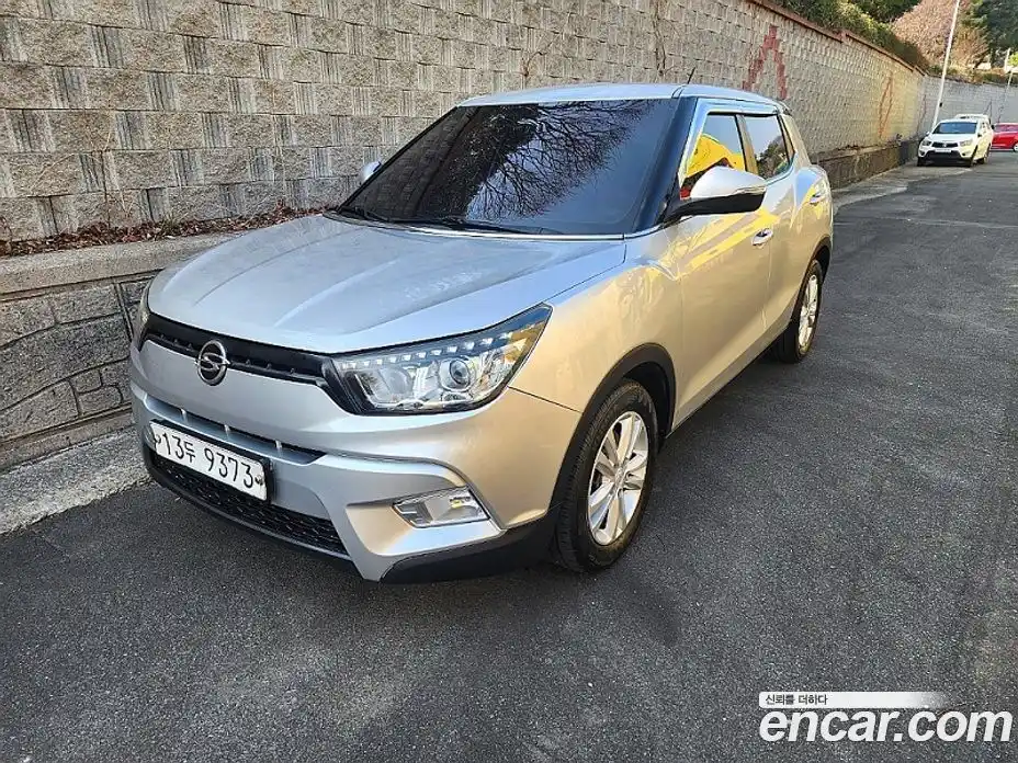 SsangYong TIBOLI 2015 1.6 Автомат в Москве № 491496, фото 1