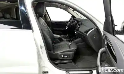 BMW X3 2021 2.0 Автомат в Москве № 493399, миниатюра 11