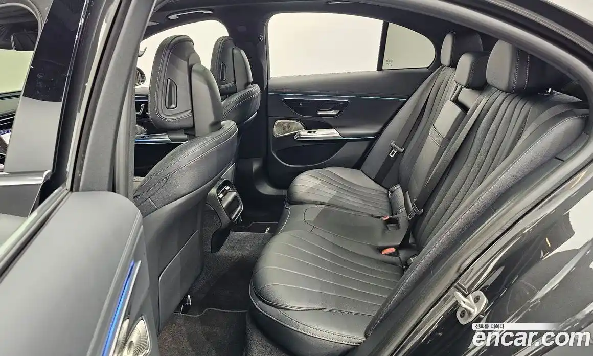 Mercedes-Benz E-Class 2024 2.0 Автомат в Москве № 494175, фото 12