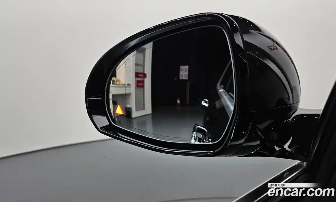 Mercedes-Benz E-Class 2024 2.0 Автомат в Москве № 494175, фото 17