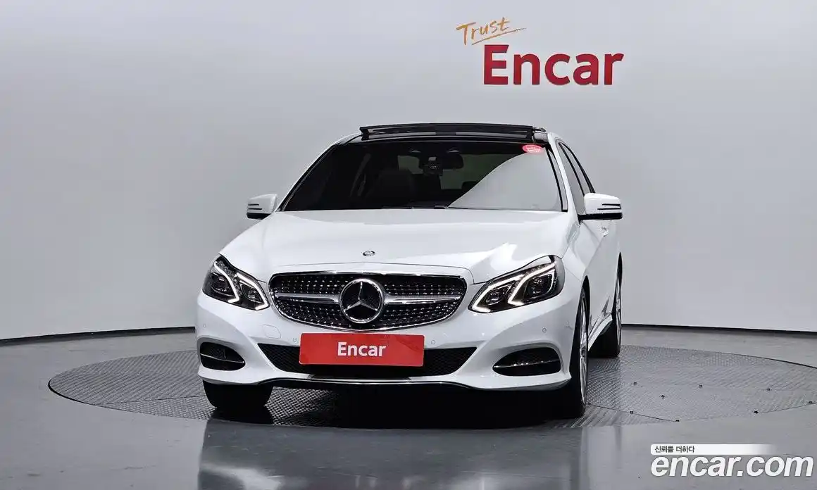 Mercedes-Benz E-Class 2015 3.5 Автомат в Москве № 495959, фото 3