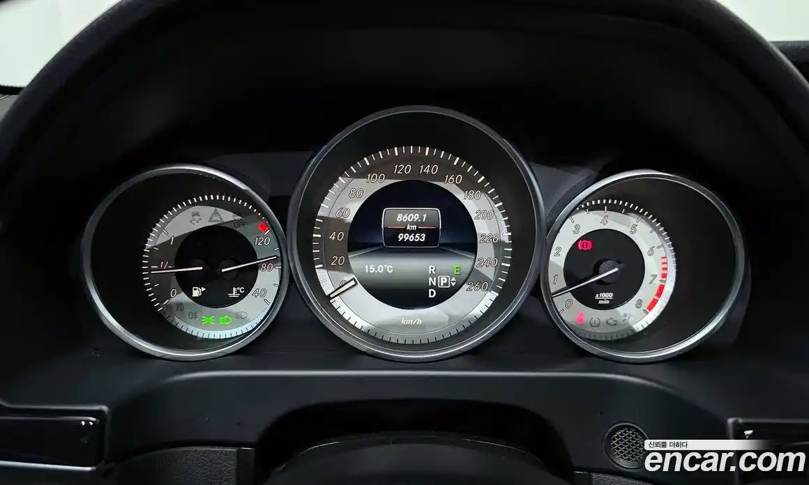 Mercedes-Benz E-Class 2015 3.5 Автомат в Москве № 495959, фото 8