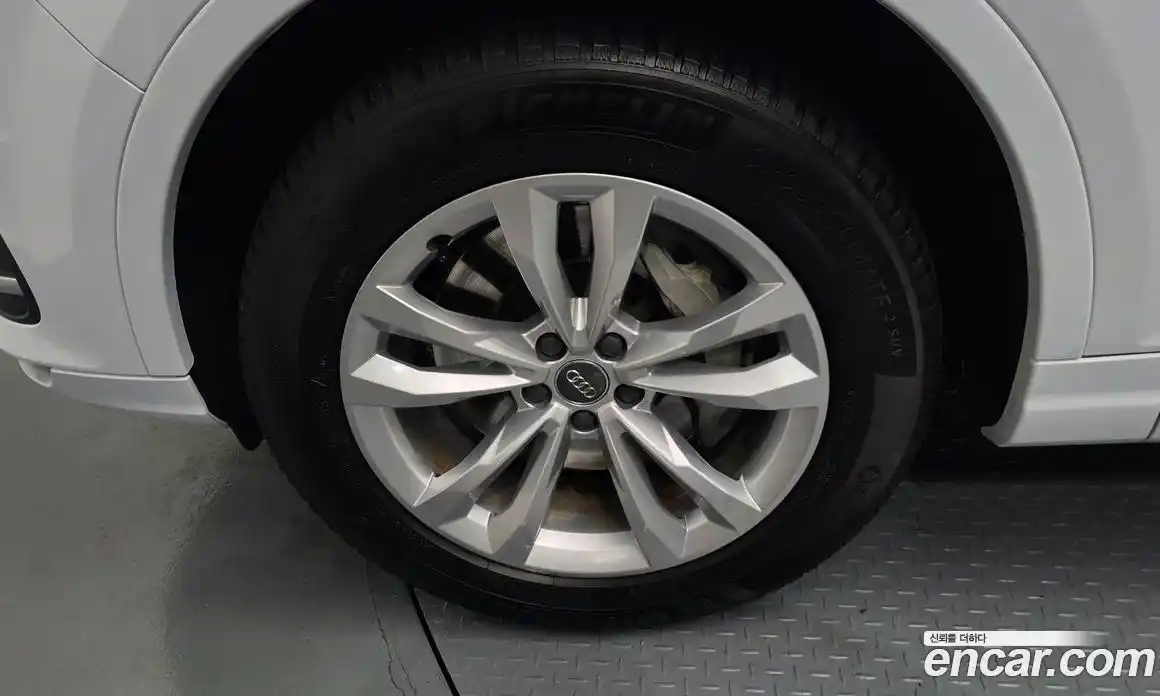 Audi Q7 2016 3.0 Автомат в Москве № 497059, фото 5