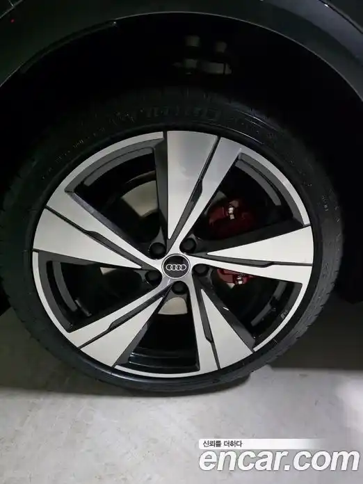 Audi Q5 2025 2.0 Автомат в Москве № 497147, фото 12