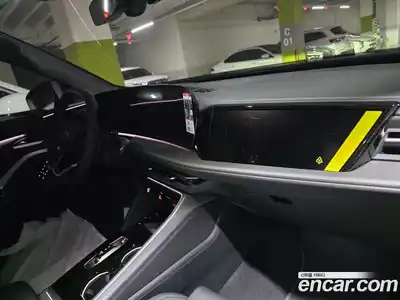 Audi Q5 2025 2.0 Автомат в Москве № 497147, миниатюра 6