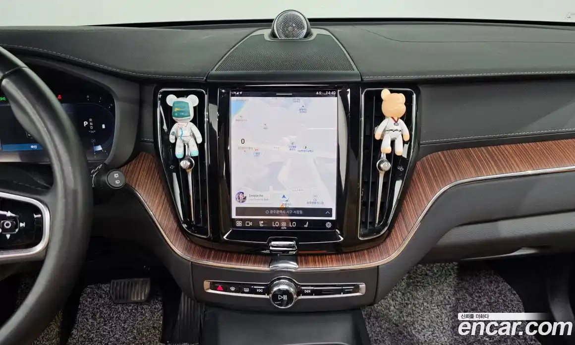 Volvo XC60 2023 2.0 Автомат в Москве № 497573, фото 14