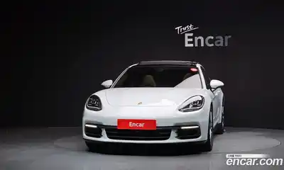 Porsche Panamera 2018 3.0 Автомат в Москве № 498350, миниатюра 3