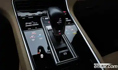 Porsche Panamera 2018 3.0 Автомат в Москве № 498350, миниатюра 9