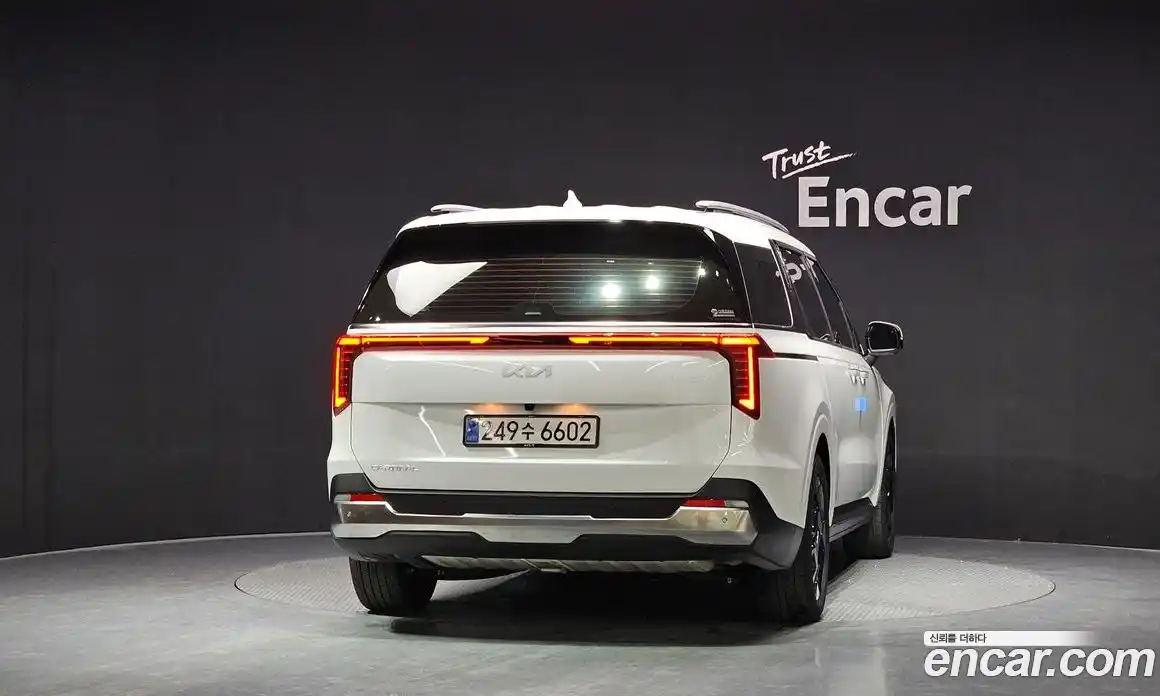 Kia Canival 2025 2.2 Автомат в Москве № 507083, фото 4