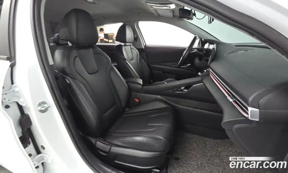 Hyundai Avante 2022 1.6 Автомат в Москве № 518231, фото 11