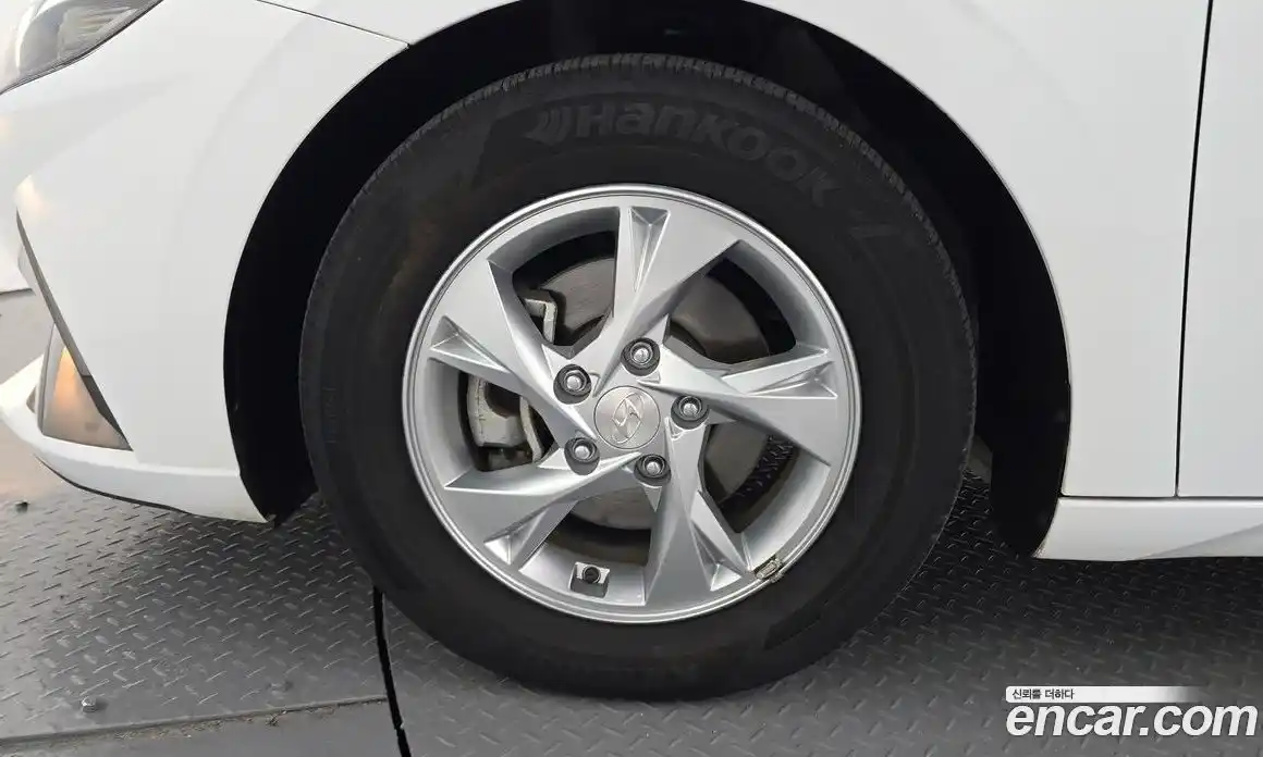 Hyundai Avante 2022 1.6 Автомат в Москве № 518231, фото 5