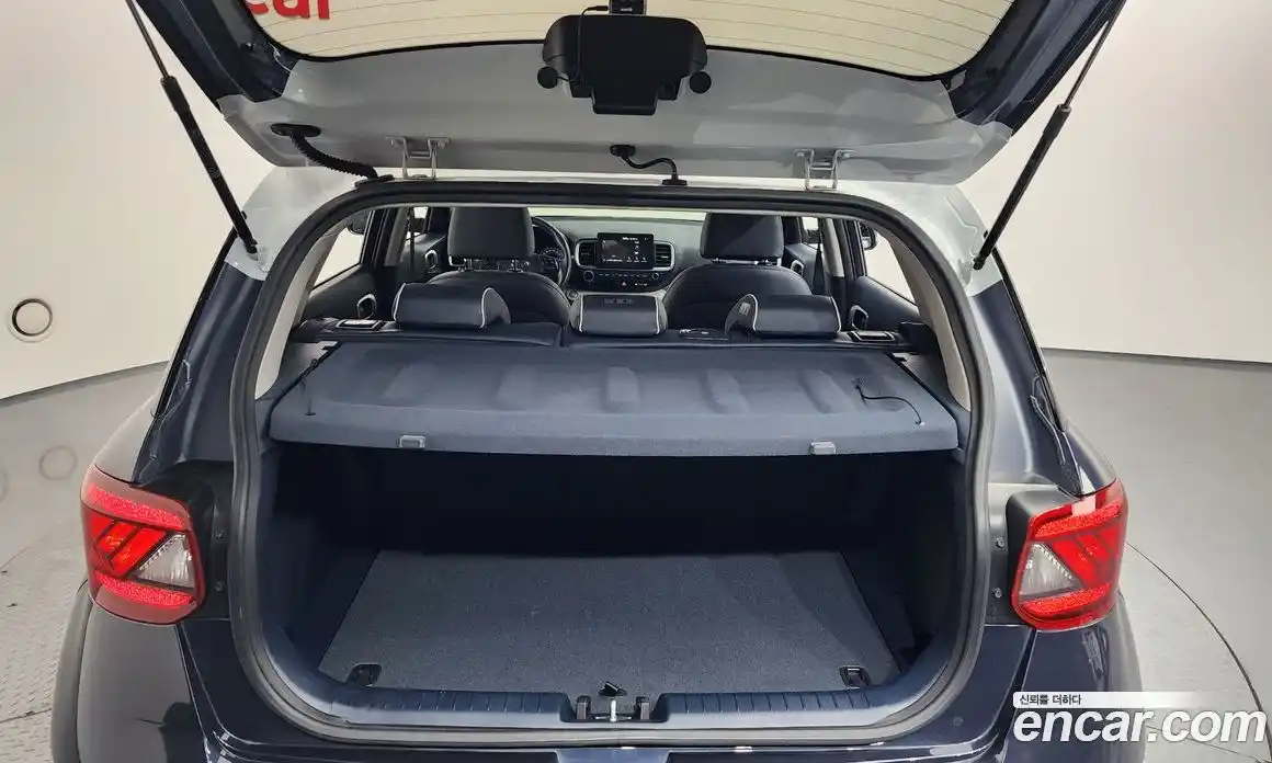 Hyundai Venue 2020 1.6 Автомат в Москве № 518844, фото 20