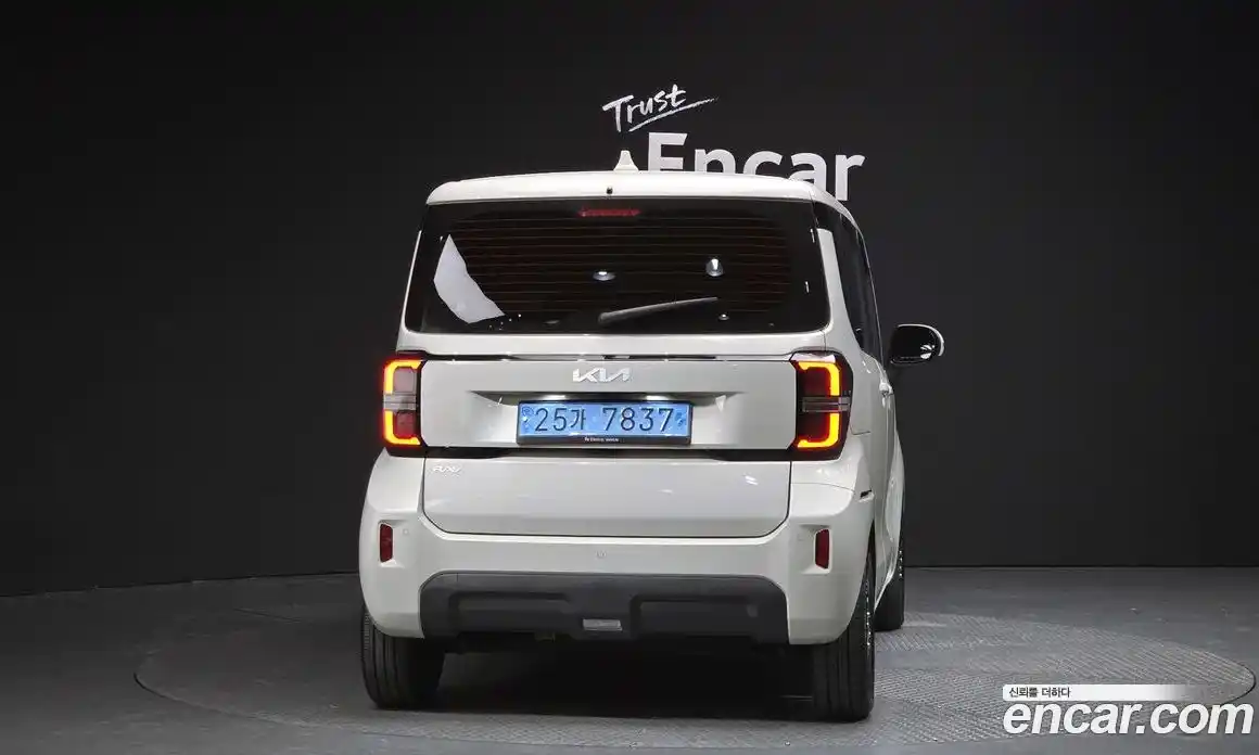 Kia Ray 2024 0.1 Автомат в Москве № 519491, фото 4