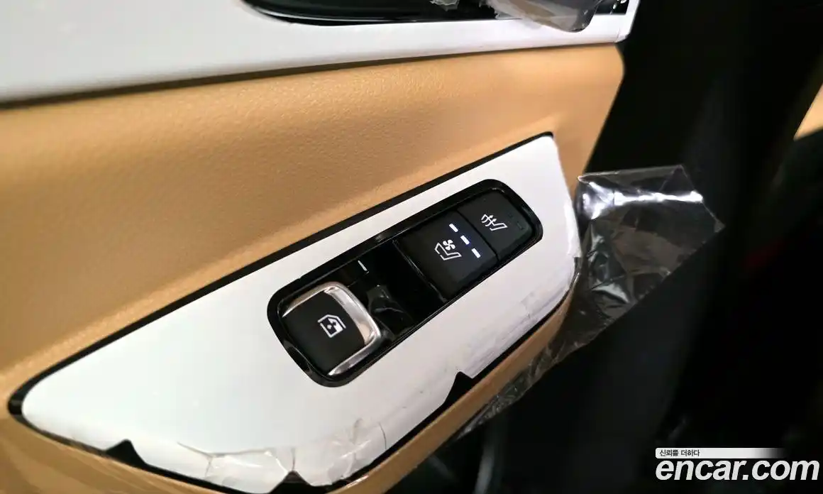 Kia Canival 2022 3.5 Автомат в Москве № 519734, фото 17