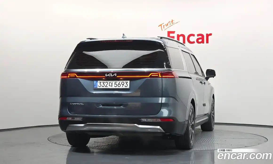 Kia Canival 2022 3.5 Автомат в Москве № 519734, фото 4