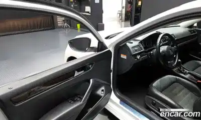 Volkswagen Passat 2014 2.0 Автомат в Москве № 520646, миниатюра 11