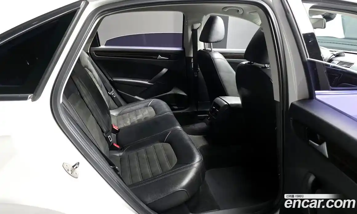 Volkswagen Passat 2014 2.0 Автомат в Москве № 520646, фото 12