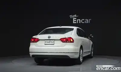 Volkswagen Passat 2014 2.0 Автомат в Москве № 520646, миниатюра 4