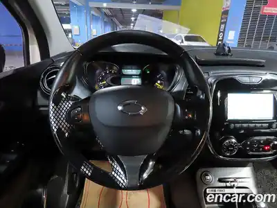 Renault QM3 2016 1.5 Автомат в Москве № 521470, миниатюра 12