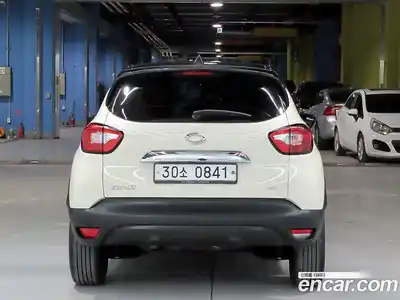 Renault QM3 2016 1.5 Автомат в Москве № 521470, миниатюра 4