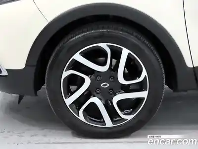 Renault QM3 2016 1.5 Автомат в Москве № 521470, миниатюра 6