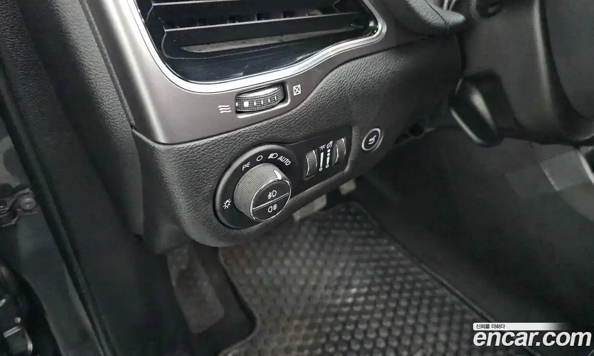 Jeep Cherokee 2021 2.4 Автомат в Москве № 522110, фото 16