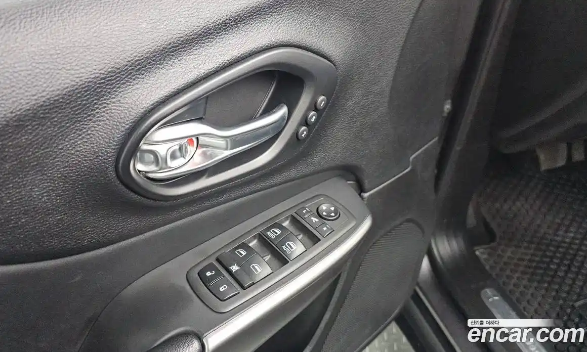 Jeep Cherokee 2021 2.4 Автомат в Москве № 522110, фото 17