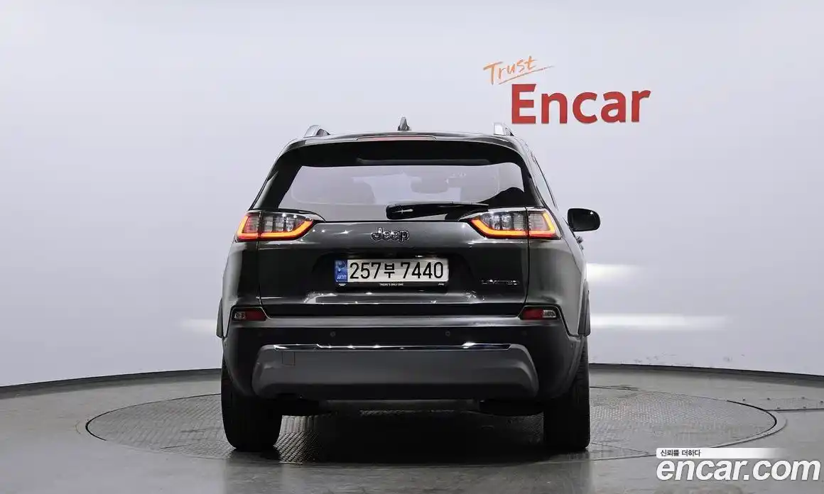 Jeep Cherokee 2021 2.4 Автомат в Москве № 522110, фото 4