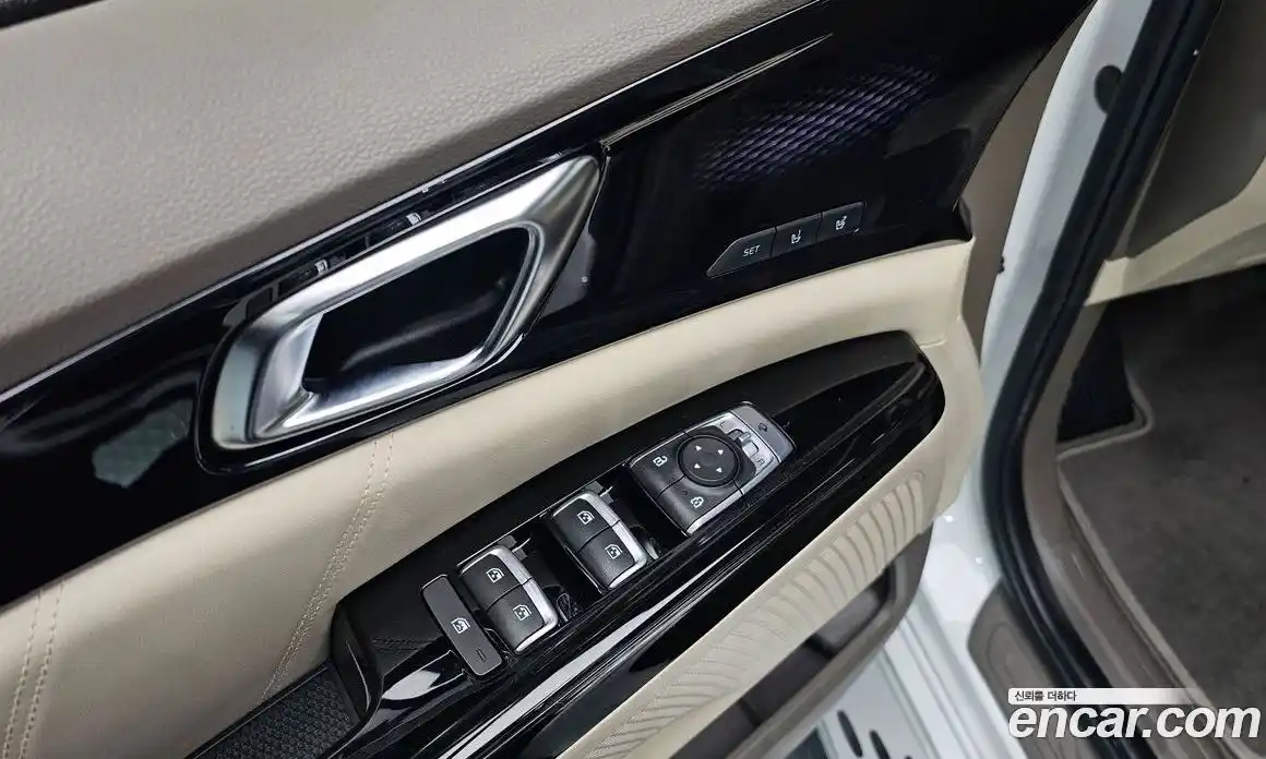 Kia Canival 2021 2.2 Автомат в Москве № 522541, фото 19