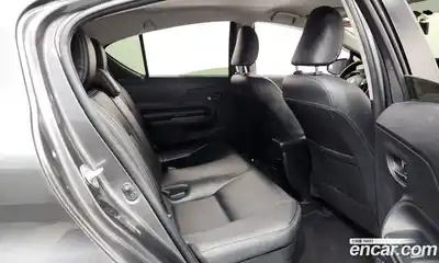 Toyota Prius 2018 1.5 Автомат в Москве № 523184, миниатюра 12